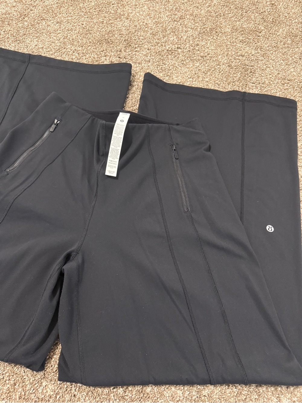 Define High-Rise Wide-Leg Pant
Luon - Picture 6 of 6
